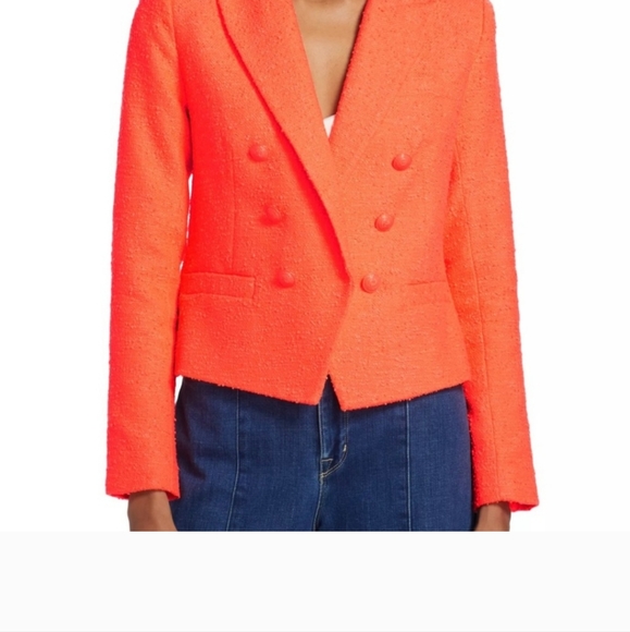 BEAUTIFUL AND CLASIC - Picture 10 of 15